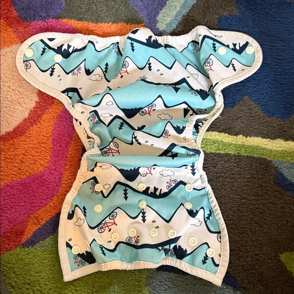 Thirsties diaper cover, GUC, size Two, Snap closure, adjustable snaps